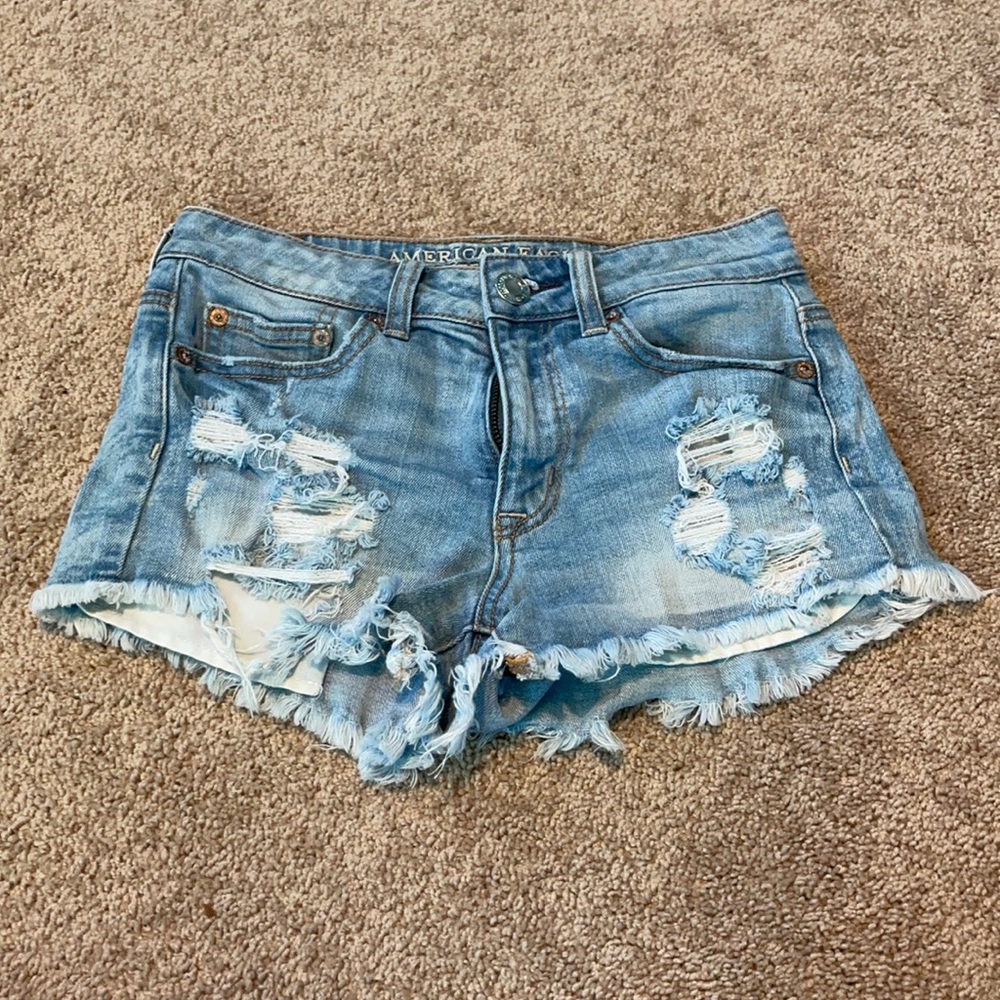 AEO Distressed Hi Rise Festival Shorts